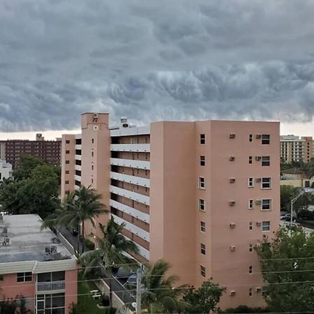 Beachway Per Ankh Pompano Beach Esterno foto