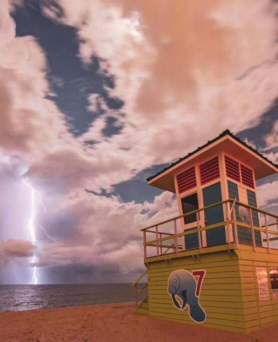 Beachway Per Ankh Pompano Beach Esterno foto