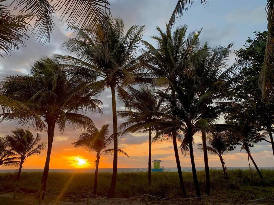 Beachway Per Ankh Pompano Beach Esterno foto