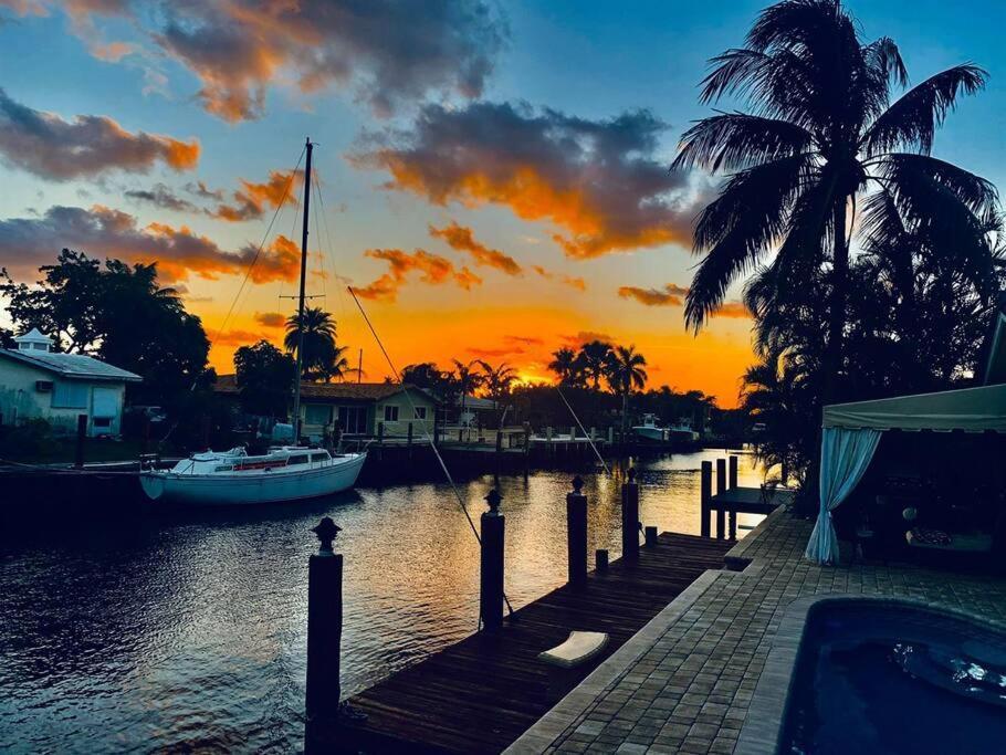 Beachway Per Ankh Pompano Beach Esterno foto