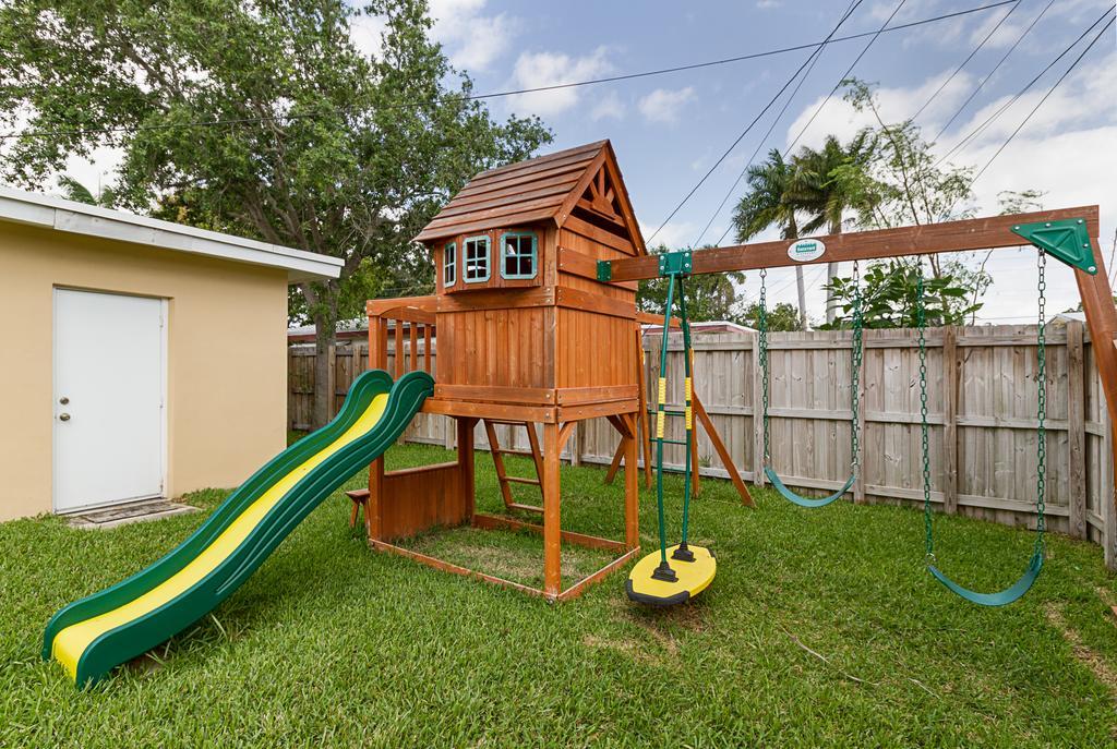 Beachway Per Ankh Pompano Beach Esterno foto